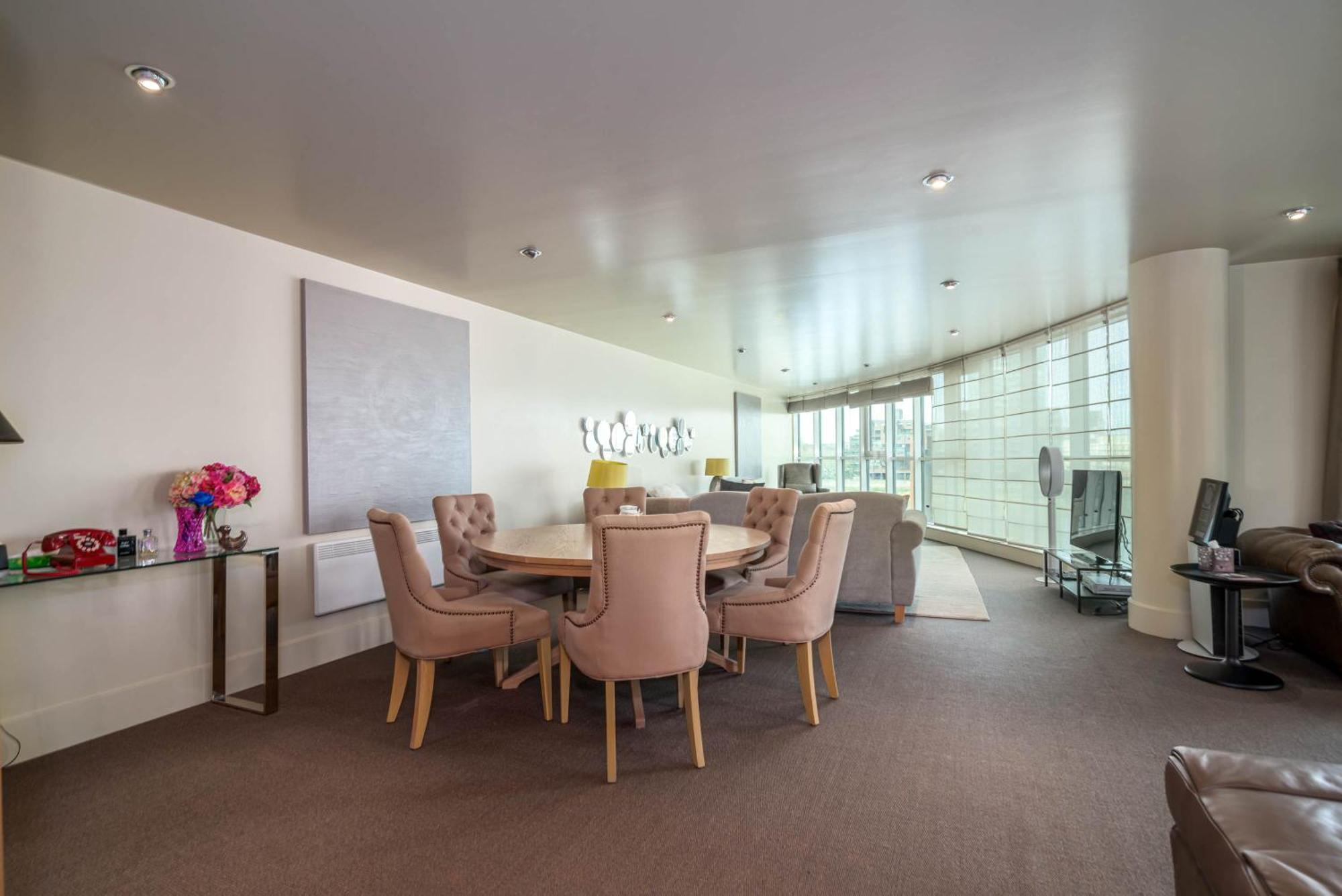 Fabulous 3 Bed Apartment In Vauxhall London Exterior photo