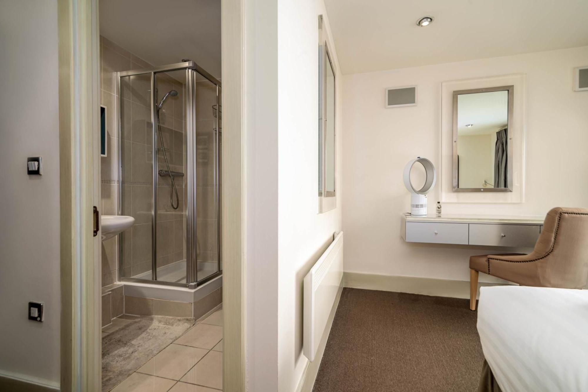 Fabulous 3 Bed Apartment In Vauxhall London Exterior photo