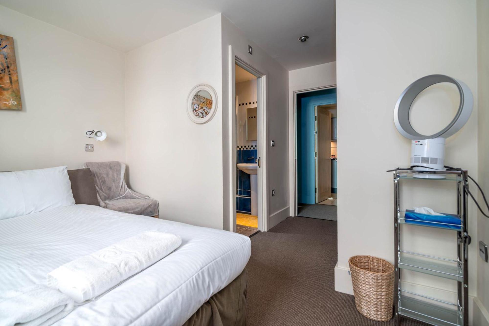 Fabulous 3 Bed Apartment In Vauxhall London Exterior photo